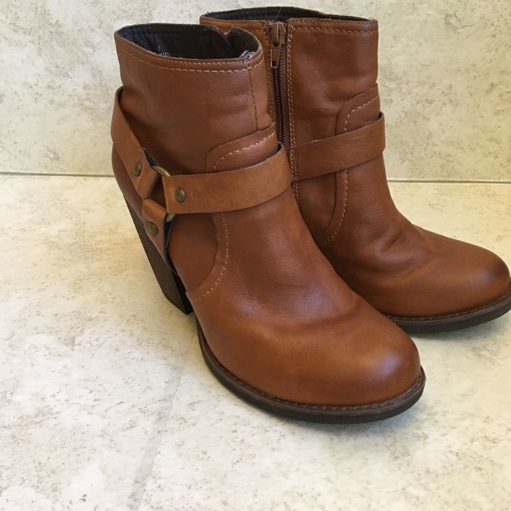 KORKS FARAH HARNESS ANKLE BOOTS IN TAN LEATHER
